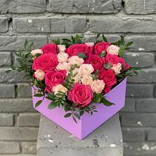 Цветочная композиция из Розы в коробке в Западный