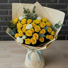 Букет цветов из:  Розы в Западный