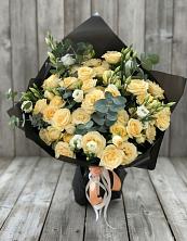 Букет цветов из:  Розы и Лизиантусы в Западный