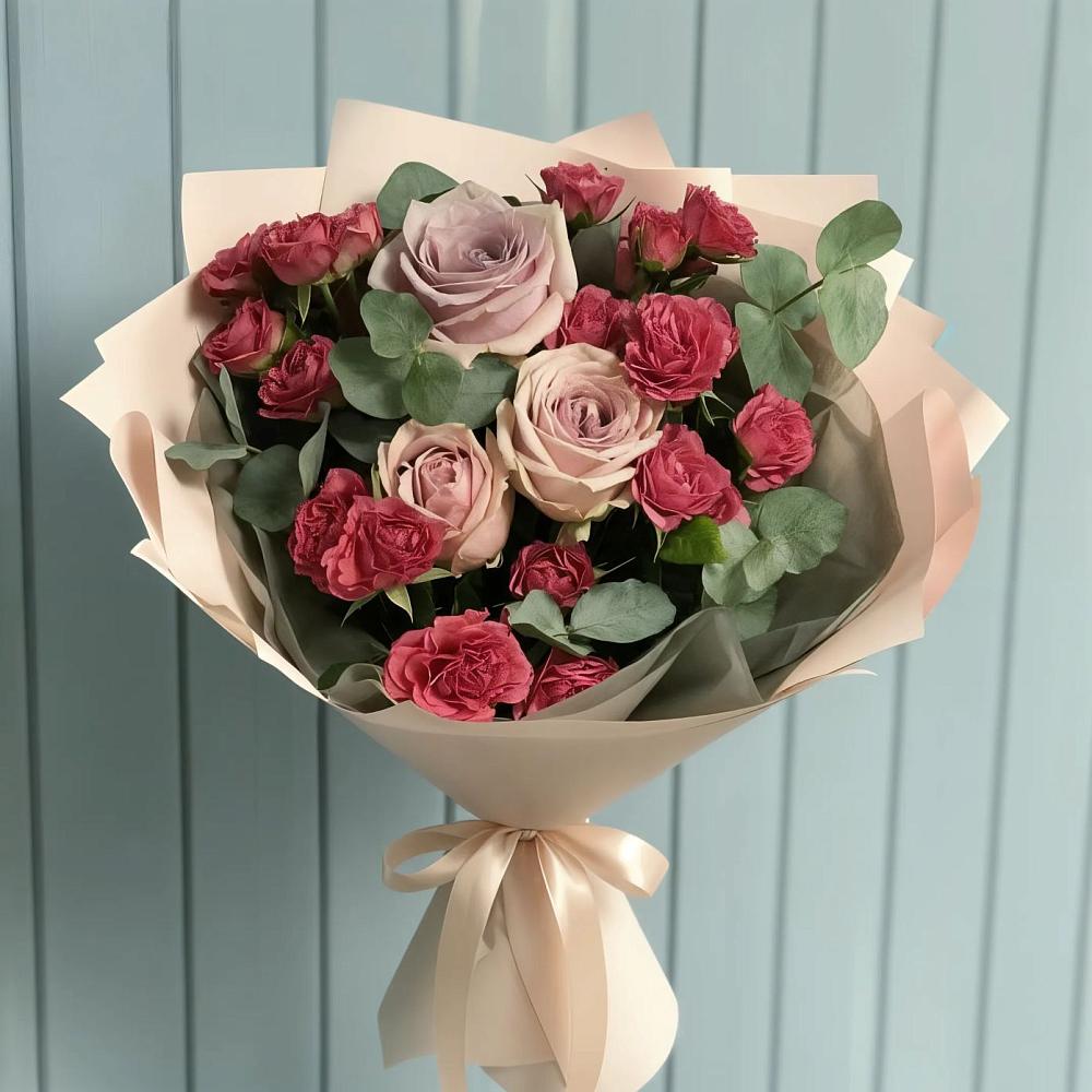 Букет цветов из: Гвоздики и Розы в Западный