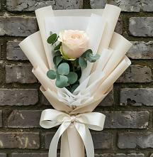 Букет цветов из:  Розы в Западный