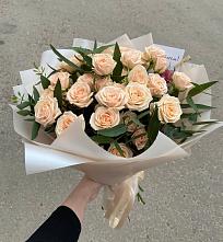 Букет Кремовые розы Латте в Западный