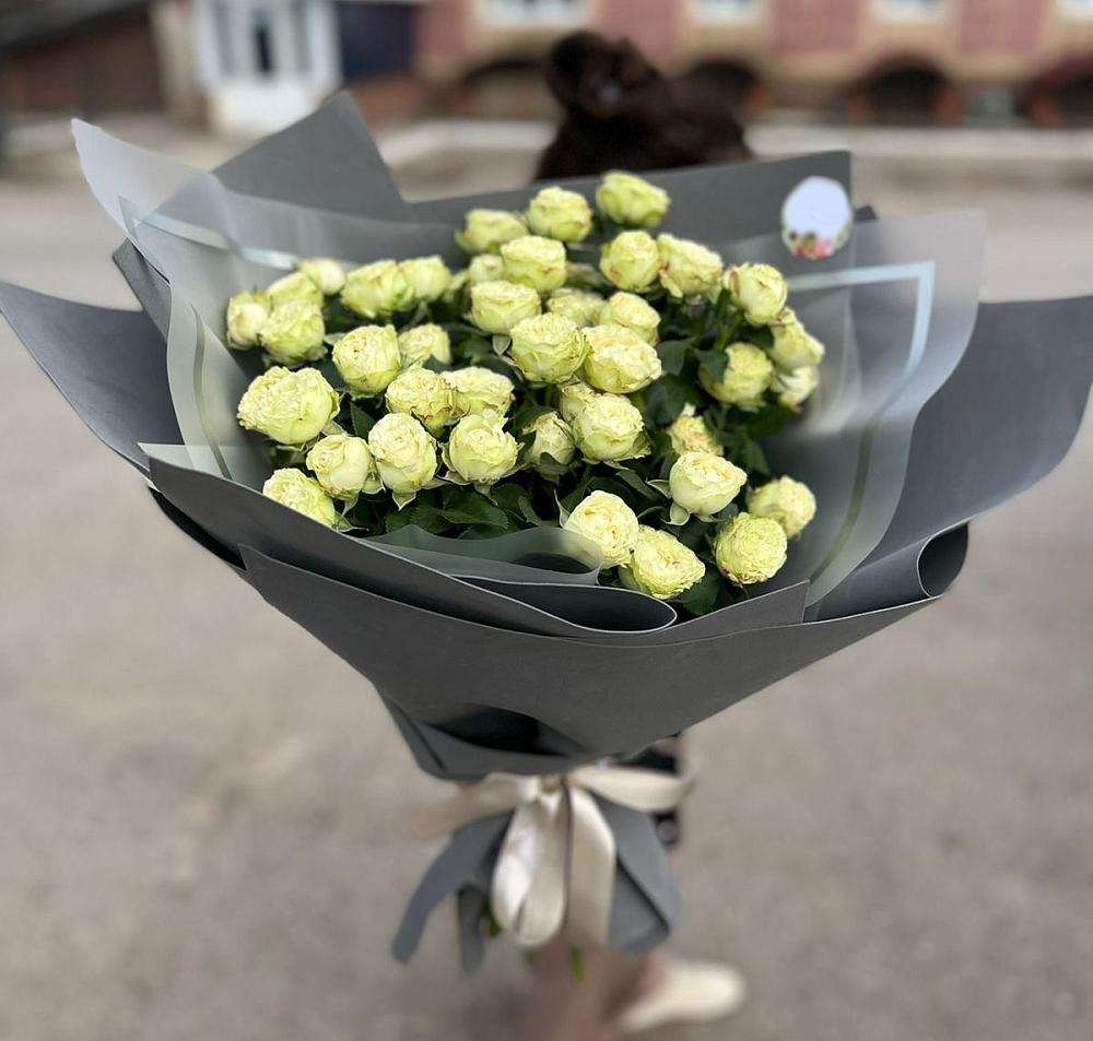 Белые кустовые розы Солинеро в Западный Букет Белые кустовые розы Солинеро в Западный