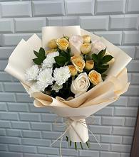 Букет цветов из:  Розы и Хризантемы в Западный