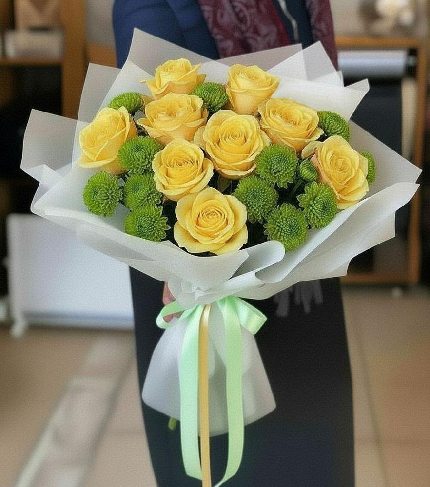 Букет цветов из: Хризантемы и Розы в Западный