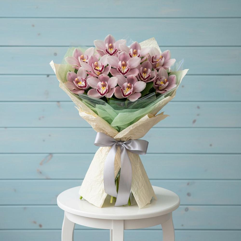 Букет цветов из: Орхидеи и Розы в Западный