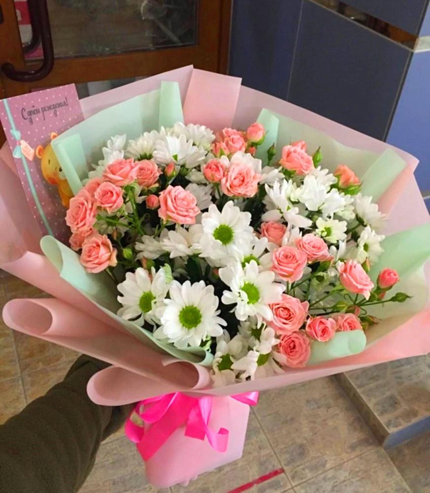 Букет цветов из: Розы и Хризантемы в Западный