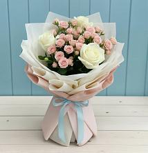Букет цветов из:  Розы в Западный