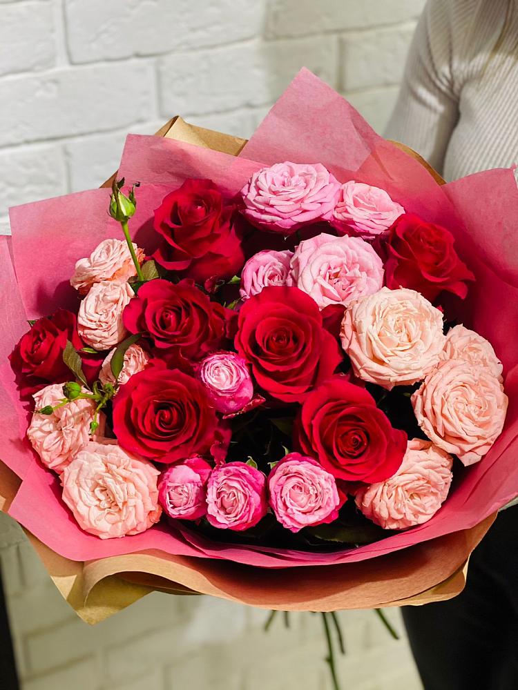 Букет цветов из: Розы в Западный