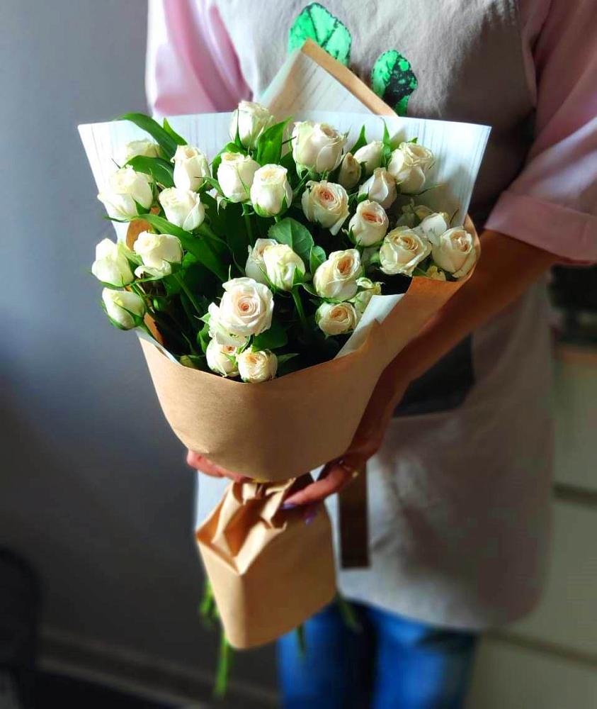 Букет цветов из: Розы в Западный