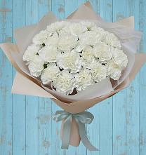 Букет цветов из:  Гвоздики в Западный