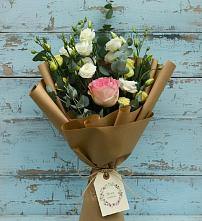 Букет цветов из:  Розы и Лизиантусы #REPLACE_PRED# Западный