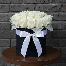 Цветочная композиция из Розы в шляпной коробке #REPLACE_PRED# Западный